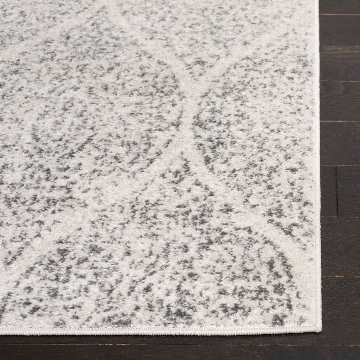 SAFAVIEH Madison Leighton Geometric Area Rug, Ivory/Silver, 8' x 10'