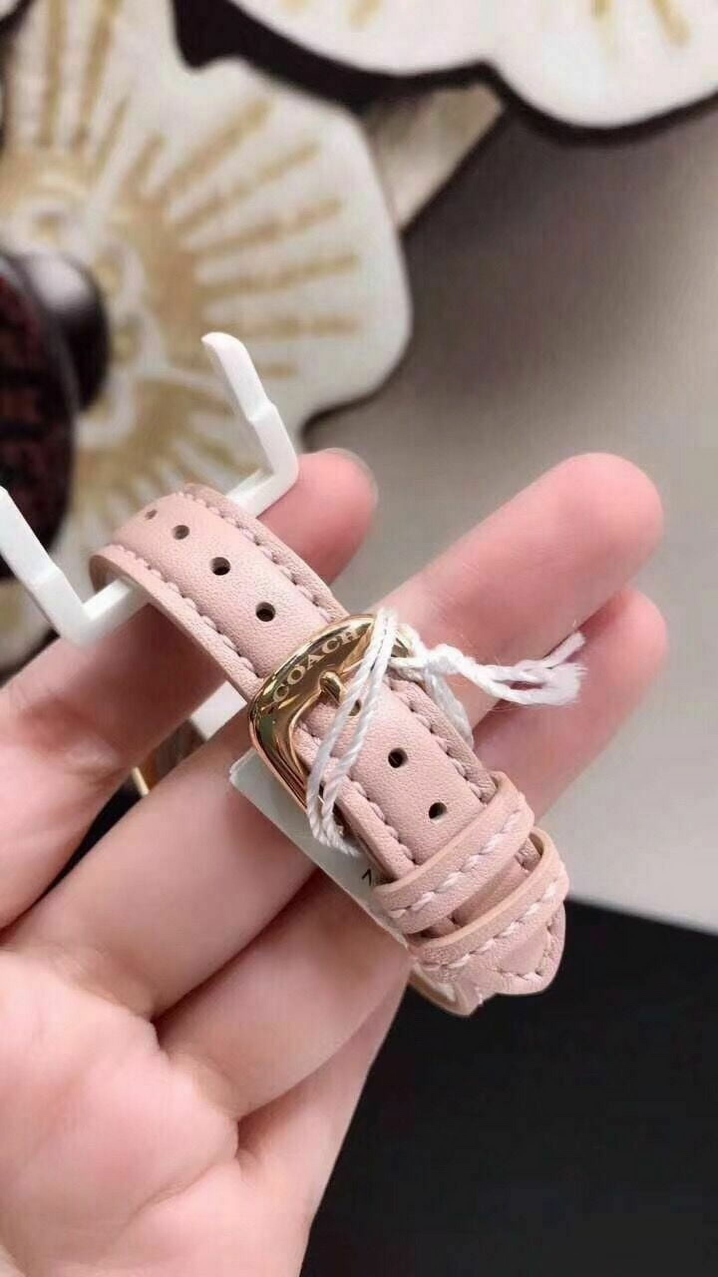 COACH コーチ 14503150 Ladies Boyfriend Signature Strap Khaki Brown Gold ボーイフレンド シグネチャー カーキ ブラウン ゴールド 腕時計 レディース COACH Women\u0027s Boyfriend Watch, Brown&frasl;Gold, Stainless-Steel