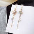 thumbnail image 3 of Pendientes asimétricos con estrella de cinco puntas y borla Pendientes largos de moda con borla, estrella y luna para mujer, 3 of 7