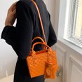 thumbnail image 4 of Bolsa Bolso de hombro con hilo de bordado de rombos para mujer Bolso de mensajero acolchado (naranja), 4 of 4