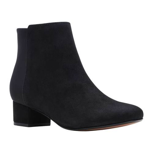 clarks fashion valley