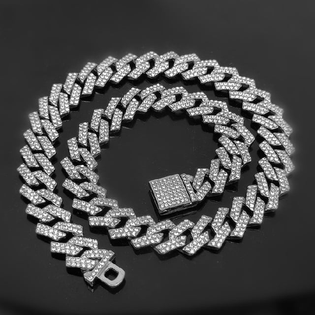 Collar de cadena de estilo cubano con cadena de oro grande de diamantes con labios de hip-hop de estilo europeo y americano