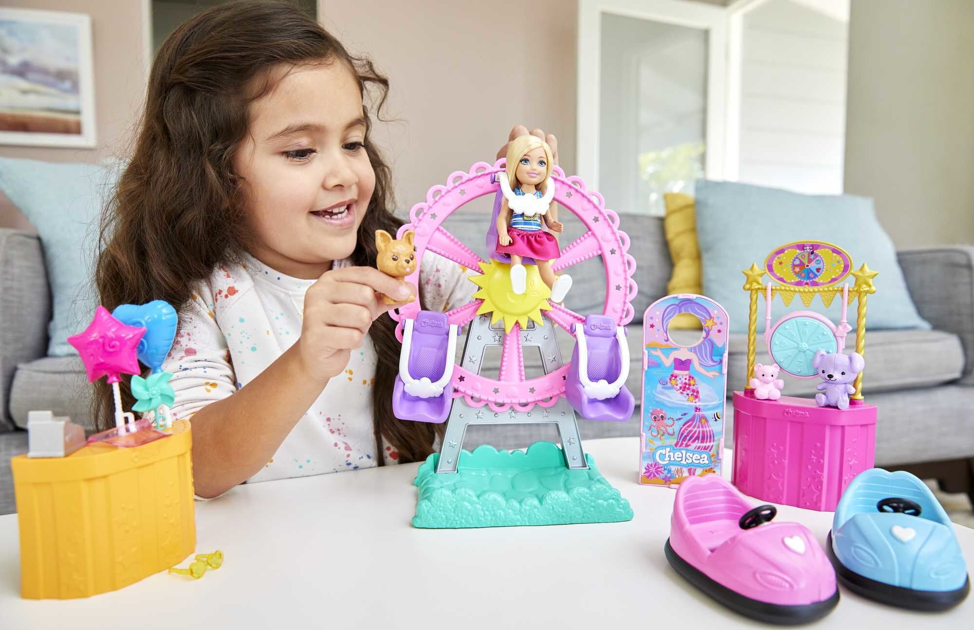 Barbie Club Chelsea Carnival Playset with Blonde Small Doll, Spinning  Ferris Wheel & Accessories 