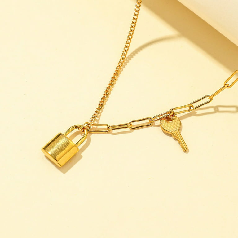 Ayyufe Unique Hip-Pop Golden Lock Key Pendant Titanium Steel Necklace Choker Chain, Women's, Size: 1.5