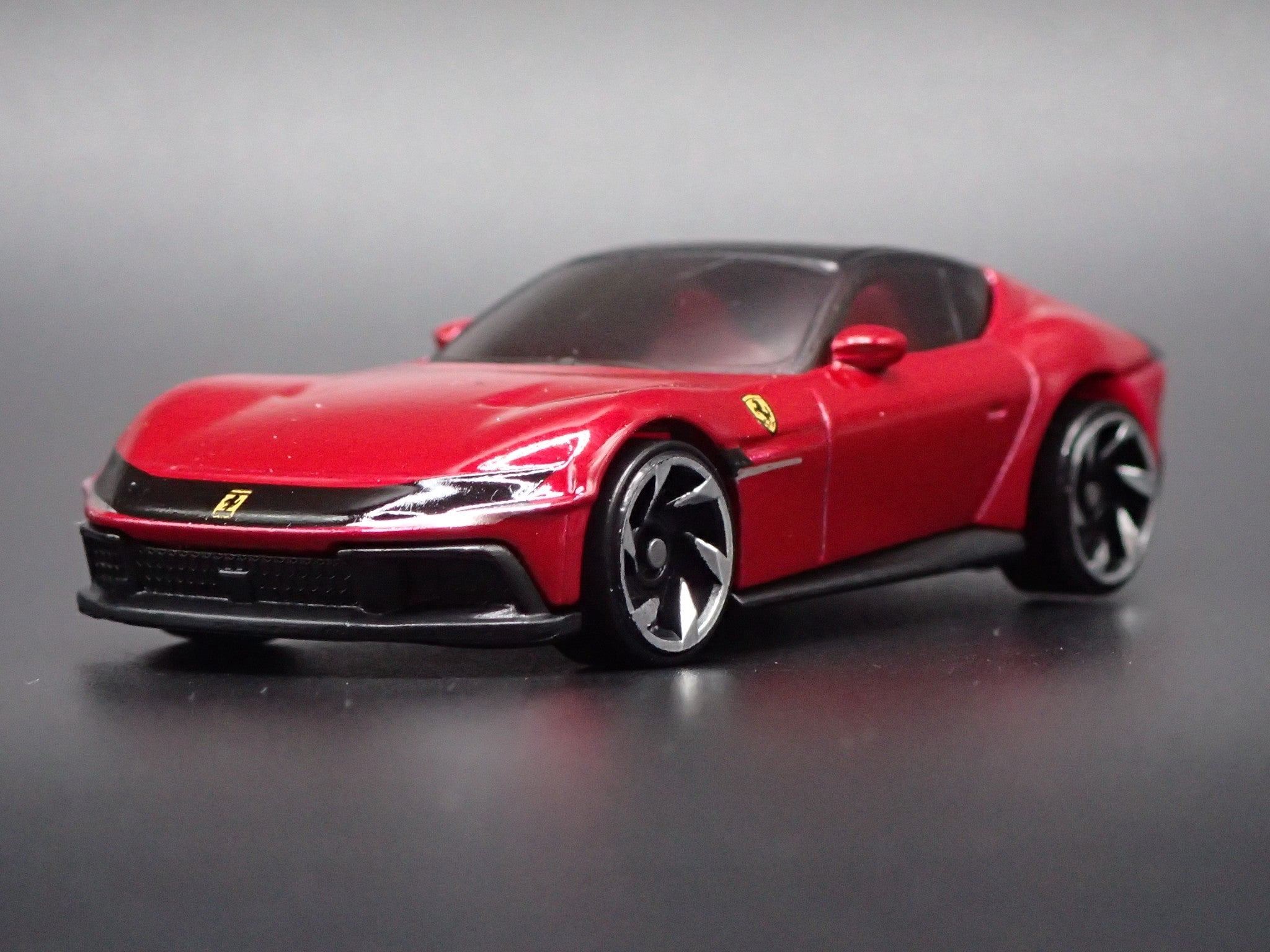 Hot Wheels Ferrari F355 Spider Convertible Elite 1:18 Diecast
