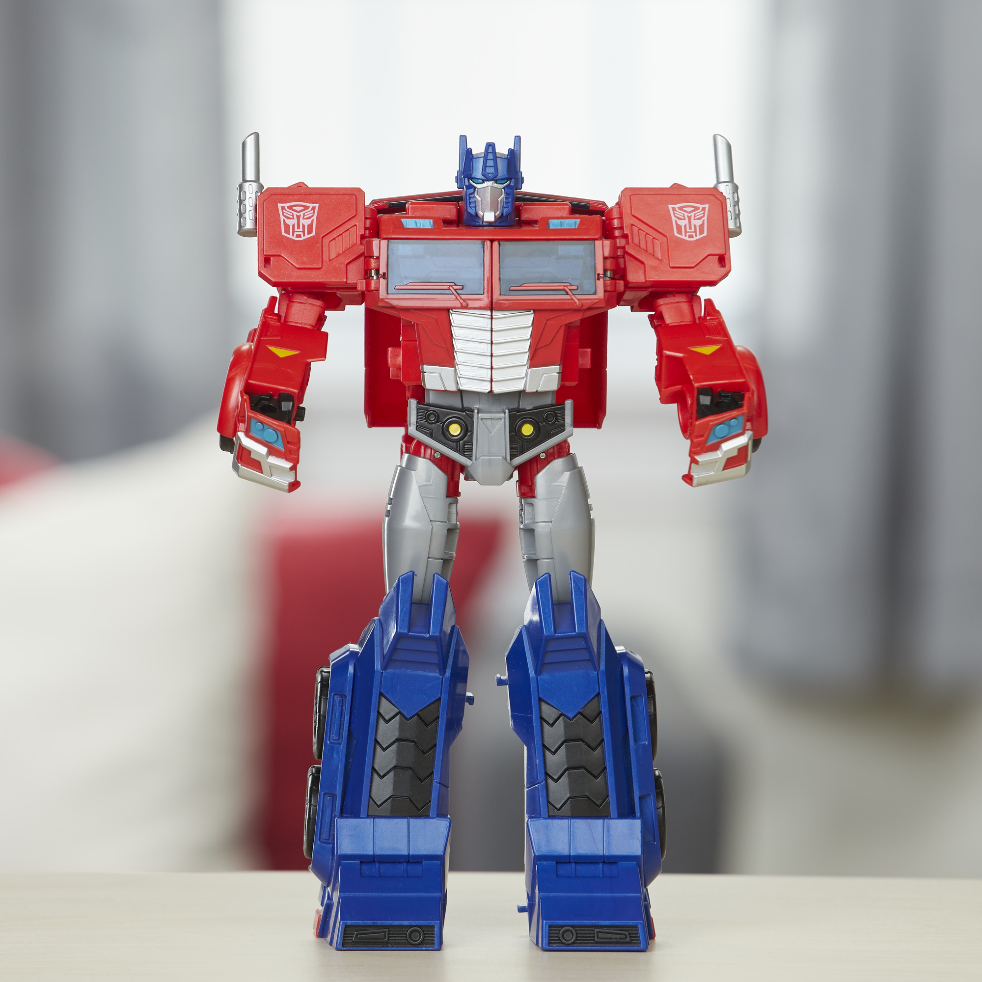 Transformers Cyberverse Ultimate Class Optimus Prime 11.5 Inch Action Figure - image 5 of 9