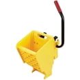 thumbnail image 1 of Exprimidor de Presión Lateral Rubbermaid WaveBrake Amarillo, 1 of 4
