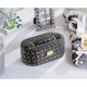 thumbnail image 1 of Caja de almacenamiento de joyas de cuero de 9,5 pulgadas de largo, con espejo, patrón de remolino dorado, negro, 1 of 5