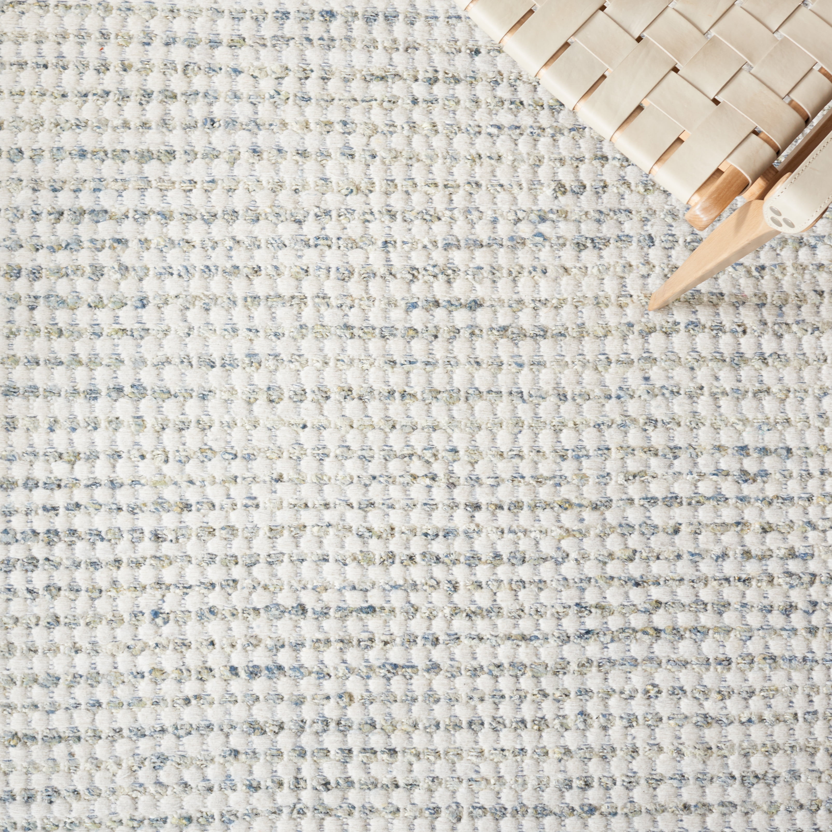 SAFAVIEH Casablanca Wichita Geometric Area Rug, Light Blue/Ivory, 5' x 8'