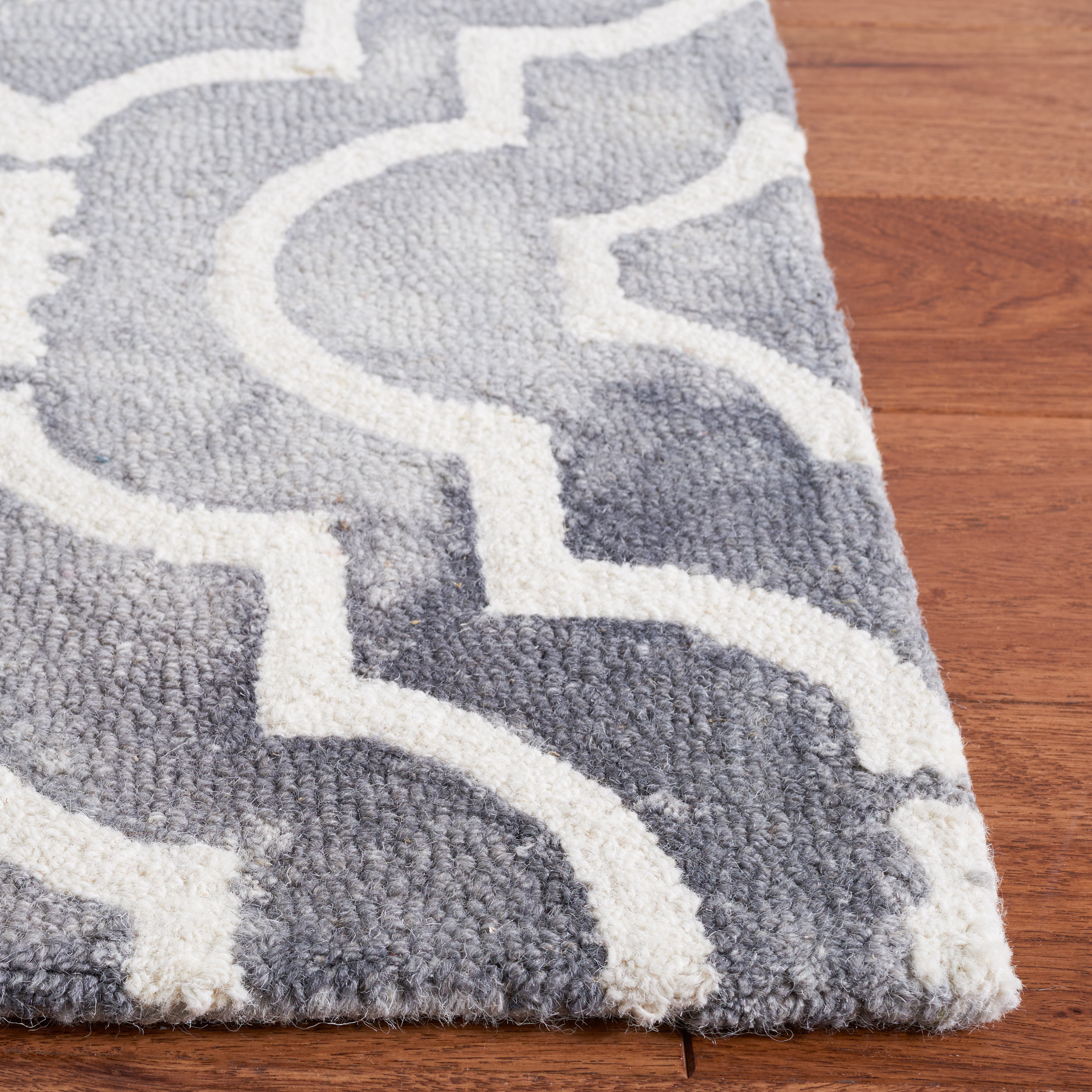 Safavieh Dip Dye Lairos Distressed Wool Area Rug, Gray/Ivory, 6' x 9'