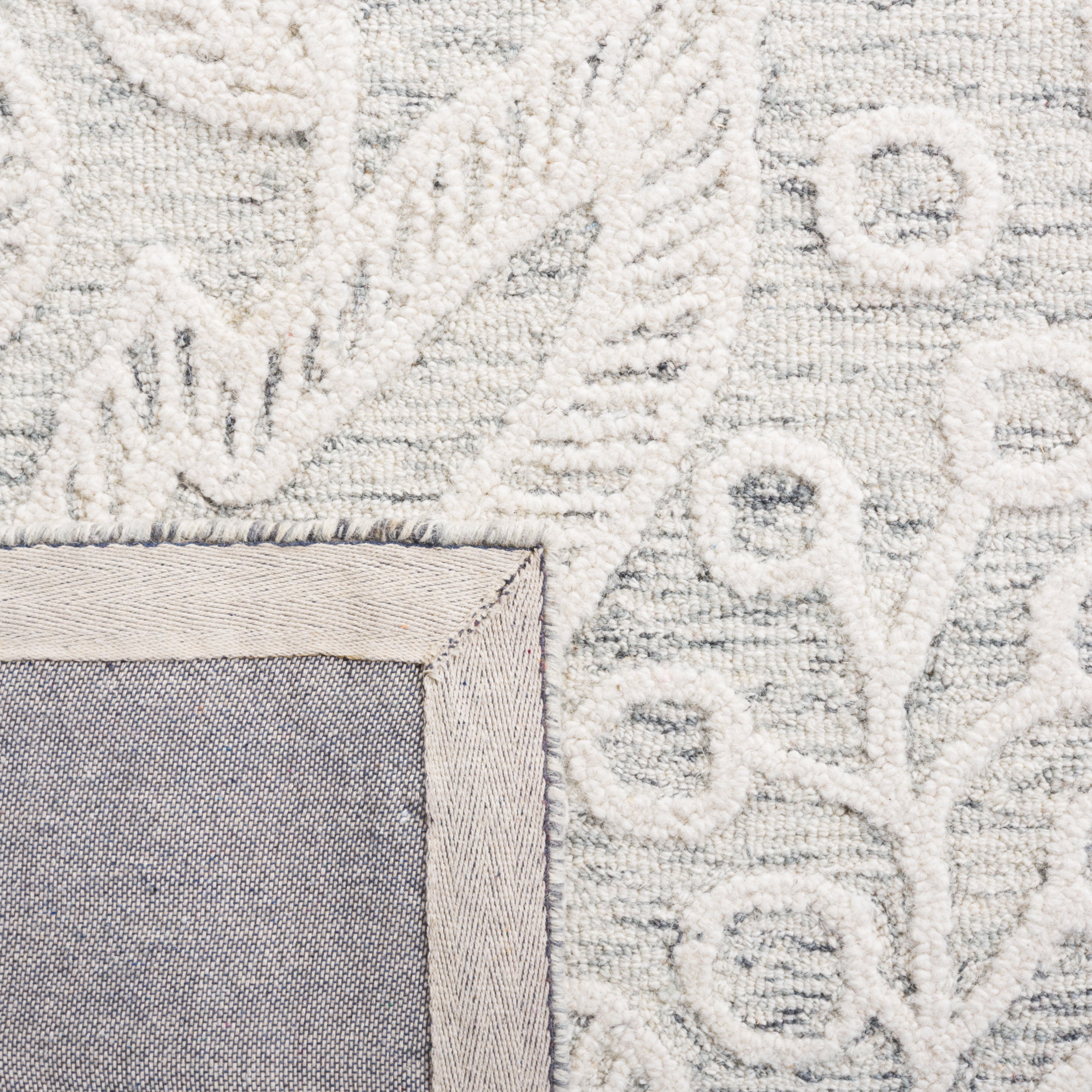 SAFAVIEH Jardin Natalie Floral Wool Area Rug, Gray/Ivory, 6' x 6' Square