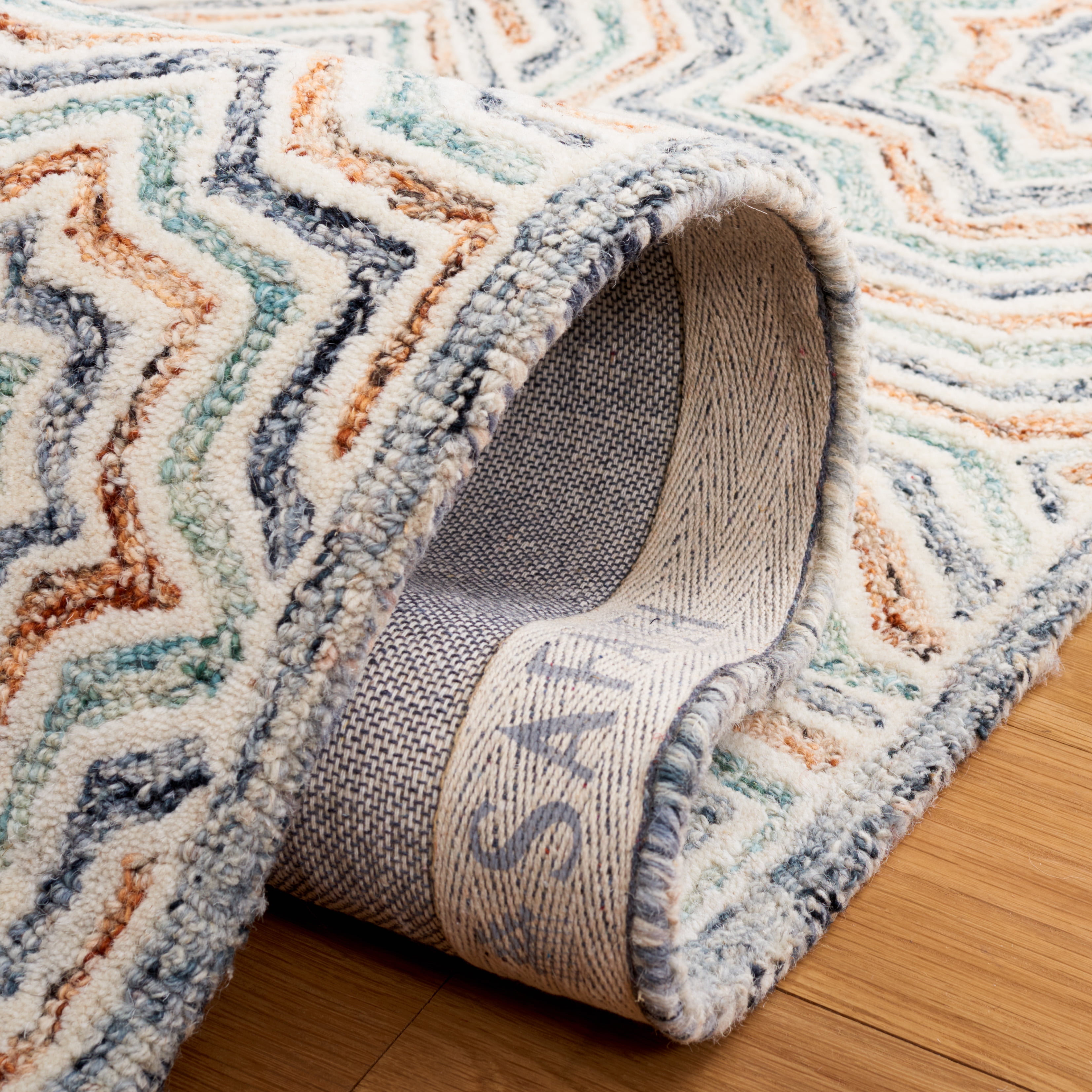 SAFAVIEH Capri Layla Geometric Wool Area Rug, Blue/Rust, 7' x 7' Round