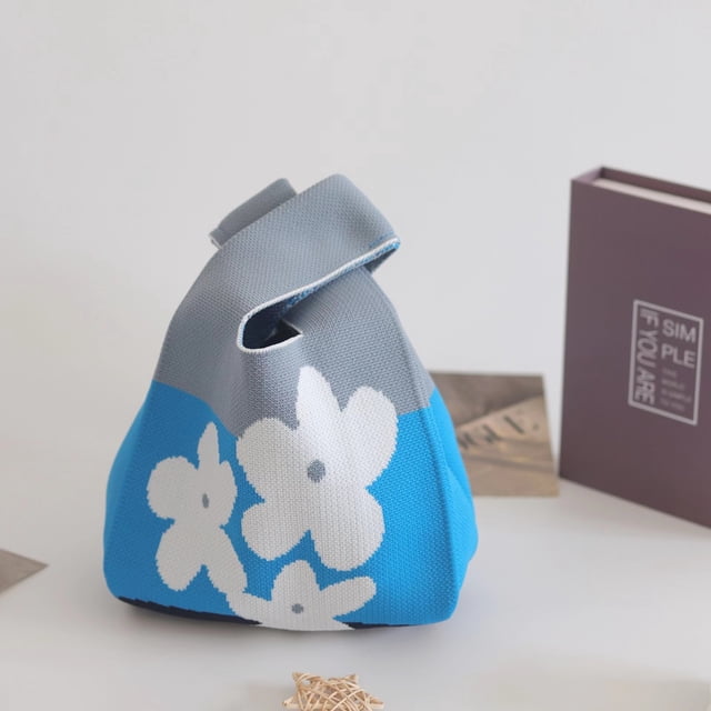 Bolso de mano de punto con bloques de colores en forma de corazón para niña, tejido de un solo hombro para mujer, funciones versátiles, personalizado, sexy y de moda.
