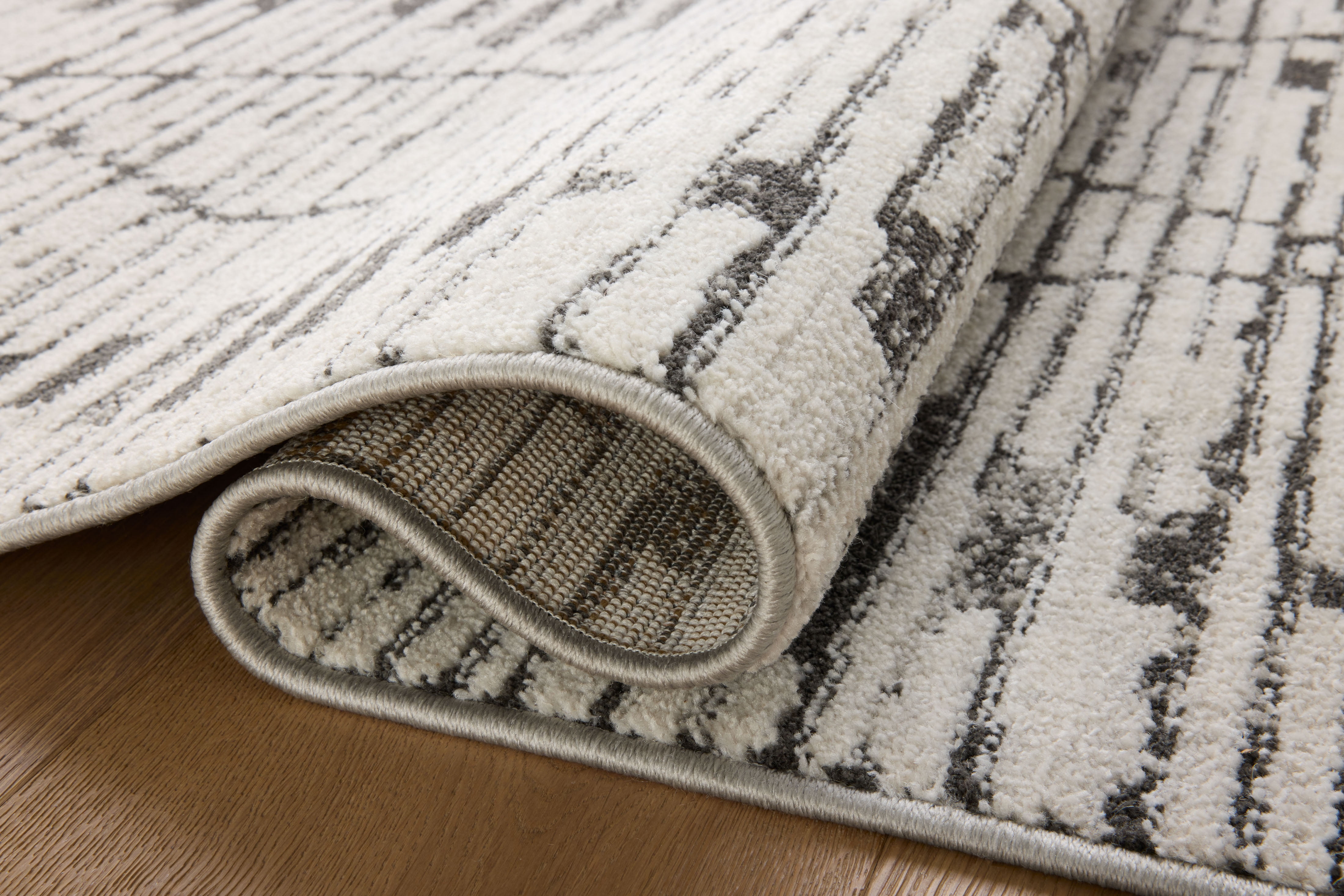 Loloi Kamala Charcoal / Dove 5'-3" x 7'-9" Area Rug