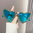 thumbnail image 5 of Gafas de sol con forma de ojo de gato para mujer, anteojos de sol de estilo Vintage, con degradado, en forma de corazón, con diamantes de imitación brillantes, con Uv400, 2024, 5 of 5