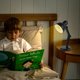 thumbnail image 4 of Muyoka Mini lámpara de mesa LED Luz de escritorio plegable Lámparas de lectura nocturna que funcionan con pilas con 3 baterías de repuesto Lámpara de lectura LED flexible Luz de libro para el cuidado Muyoka Hogar, 4 of 7