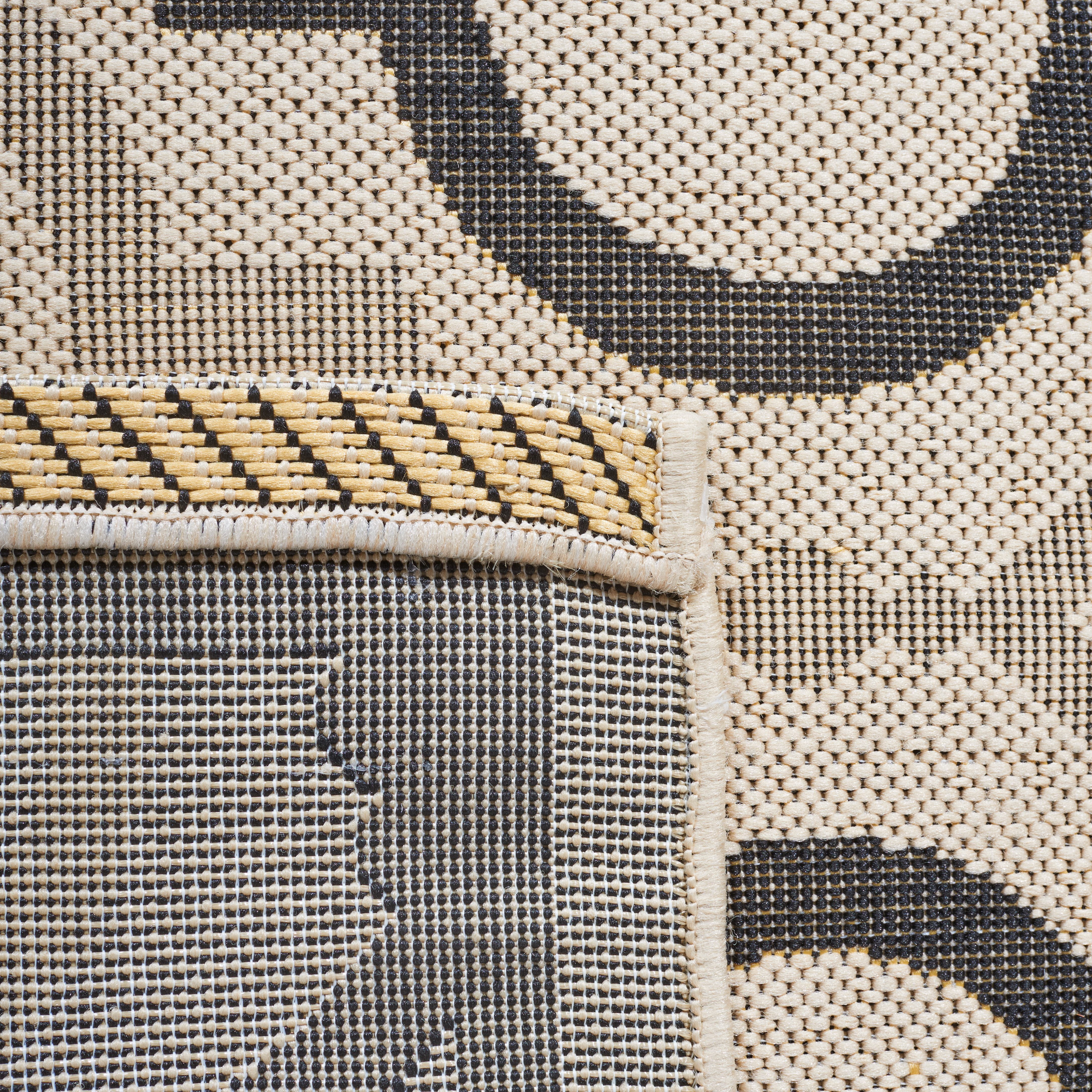 Safavieh Courtyard Bayon Geometric Indoor/Outdoor Area Rug, Beige/Black, 5'3" x 5'3" Round