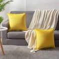 thumbnail image 3 of Fundas de almohada para sofá 45 * 45 cm Amarillo: Paquete de 2 fundas de almohada cuadradas de terciopelo con pompones suaves y acogedores para decoración del hogar de granja, 3 of 5