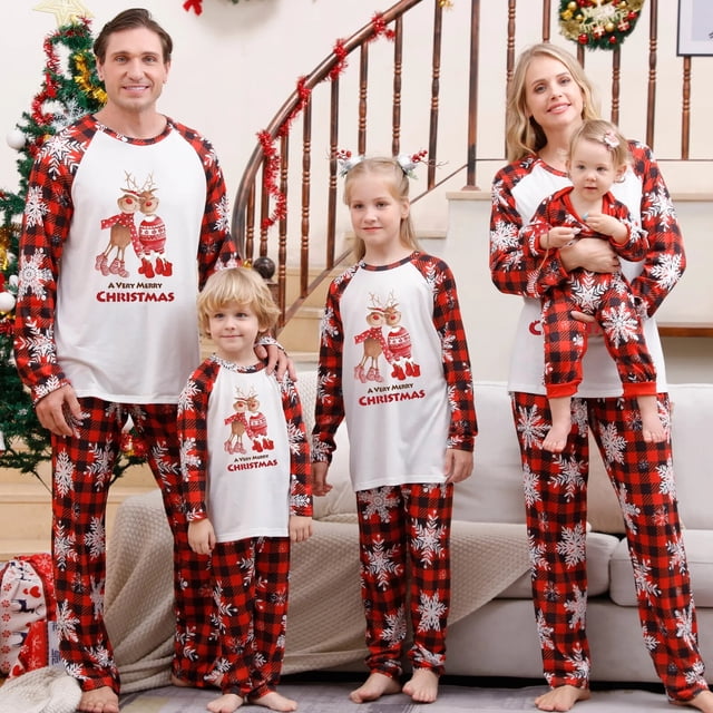 2023 New Family Christmas Matching Clothes Adult Kids Cartoon Cute Pajamas Set Casual Loose 2 Pieces Sleepwear Xmas Look Outfits