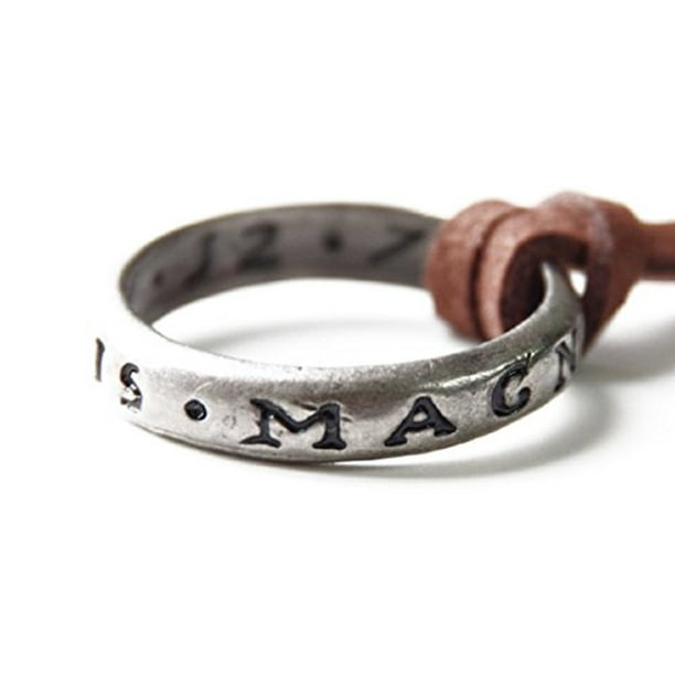 Anillo de Nathan Drakes de Uncharted con correa de collar de la edicion de coleccionista Uncharted 796762510139 Walmart en linea