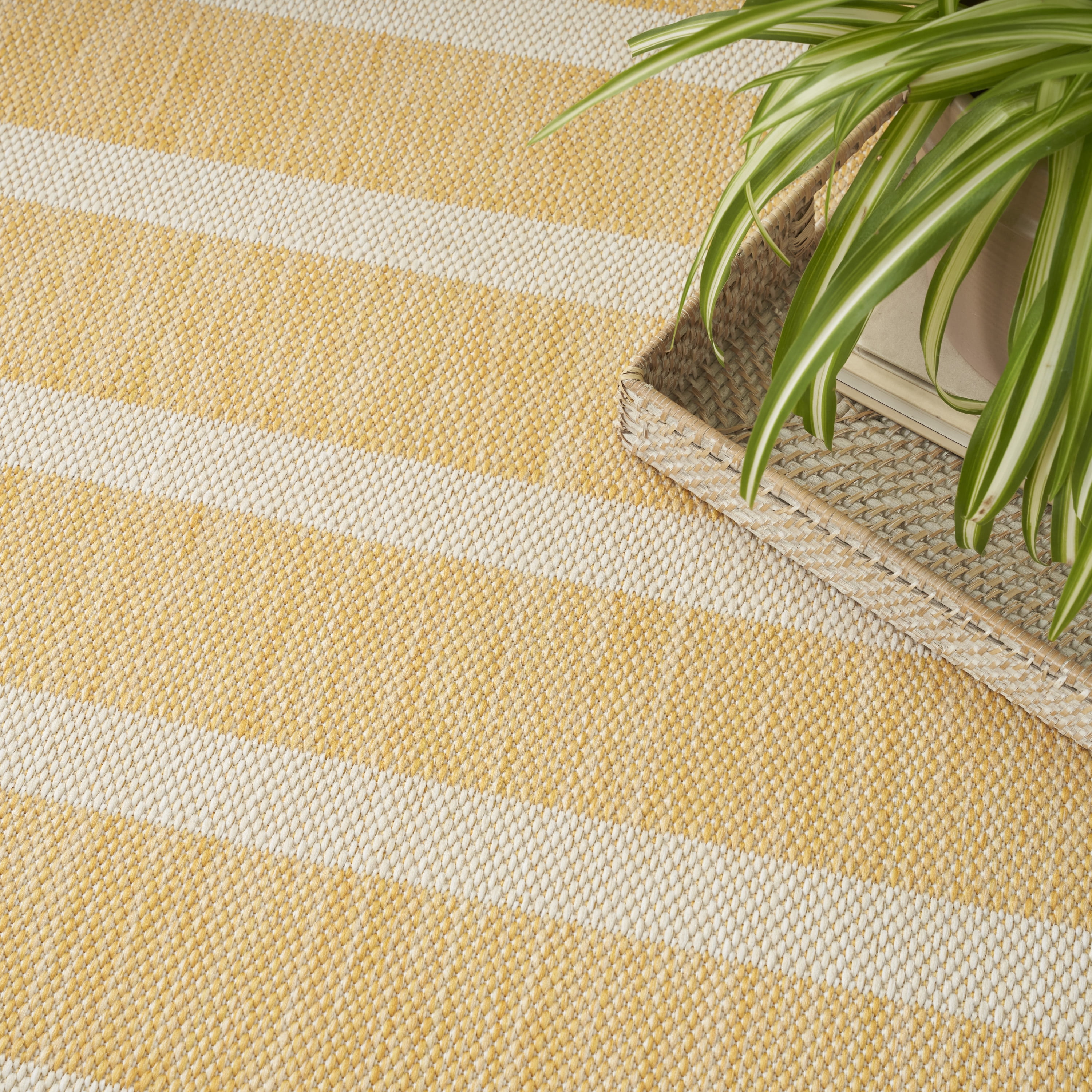 Nourison Positano Indoor/Outdoor Yellow Ivory 9' x 12' Area Rug (9x12)