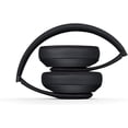 thumbnail image 4 of Beats Audífonos Bluetooth by Dr. Dre Studio3 con Cancelación de Ruido (Negro Mate), 4 of 6