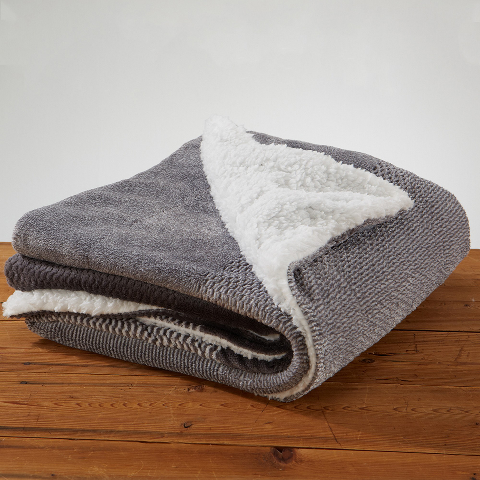 Great Bay Home Colorblock Sherpa Plush Warmest Bed Blanket (King, Grey