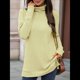 thumbnail image 5 of Camiseta Holgada de Larga con Cuello Alto y Estampado Geométrico de Jacquard para Mujer, Otoño e Invierno. Amarillo S, 5 of 10