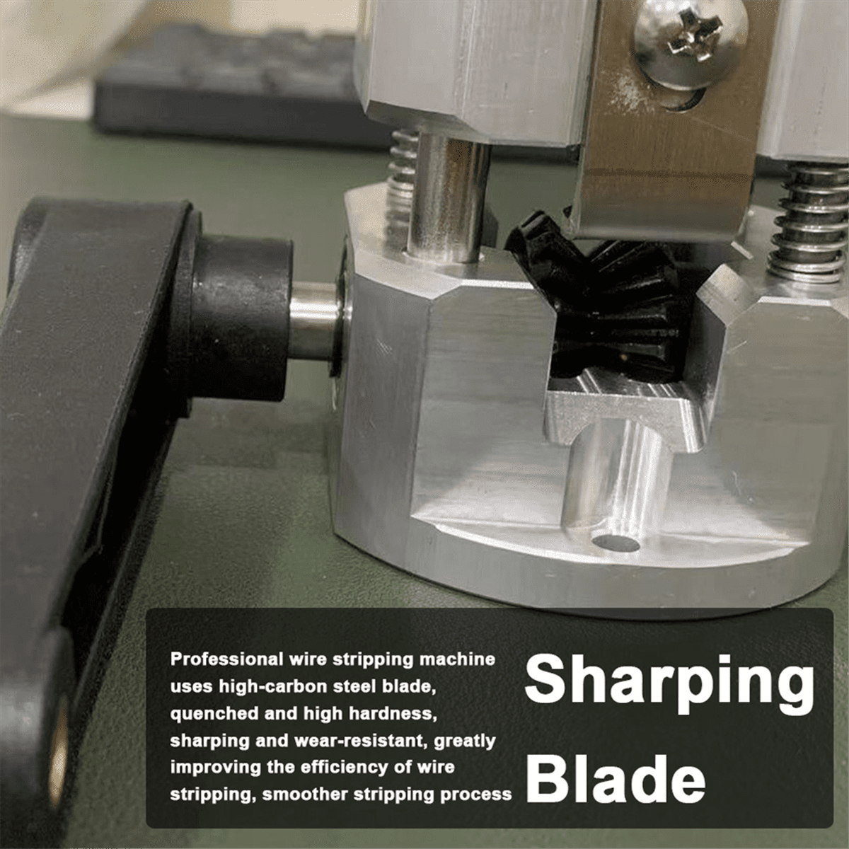 Portable Wire Stripper Aluminum Alloy Manual Wire Stripping Tool 2-20mm Cable Electric Peeling Machine with Hand Crank,1 x Household Wire Stripper,Silver