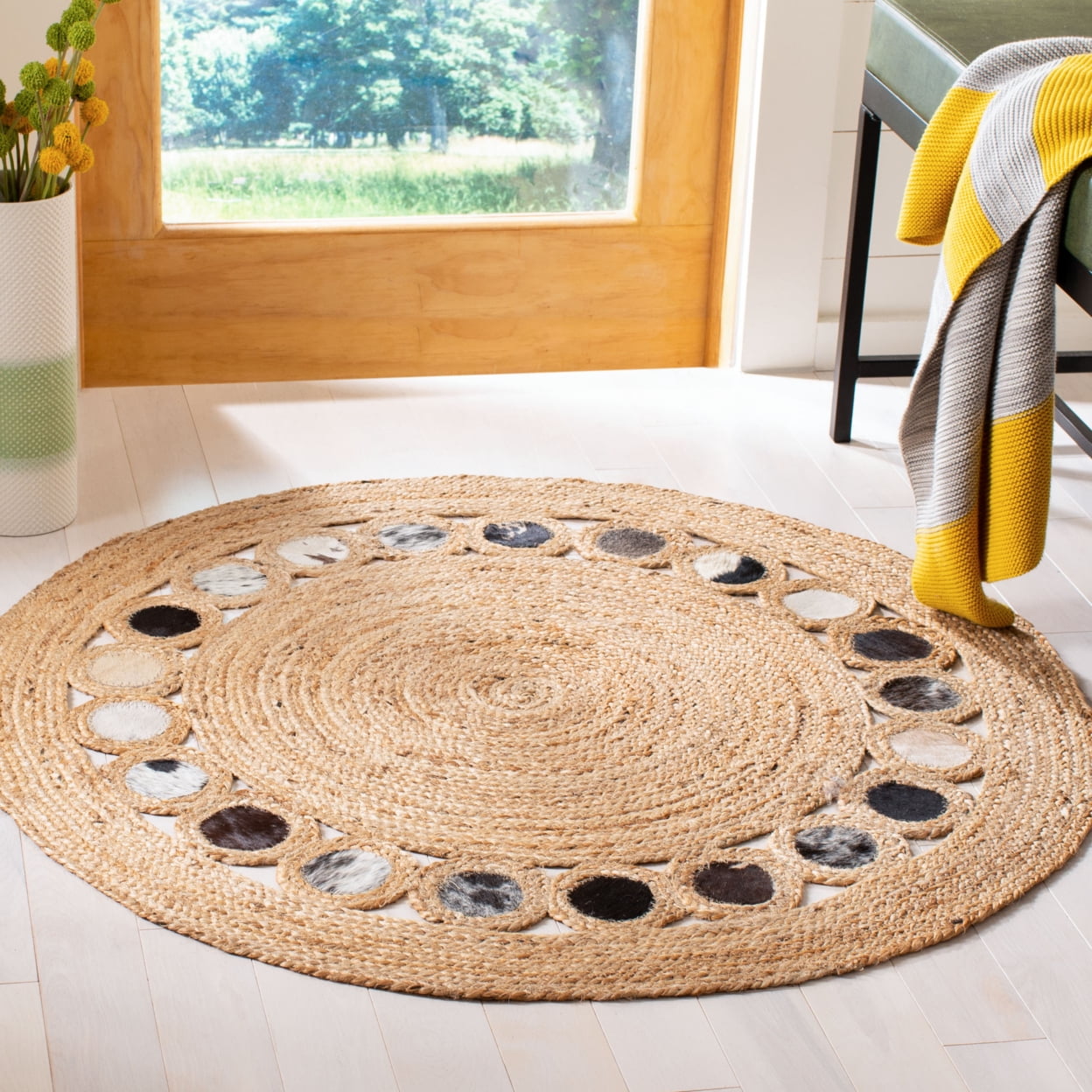 SAFAVIEH Natural Fiber Annandale Geometric Area Rug, Beige/Silver, 3' x 3' Round