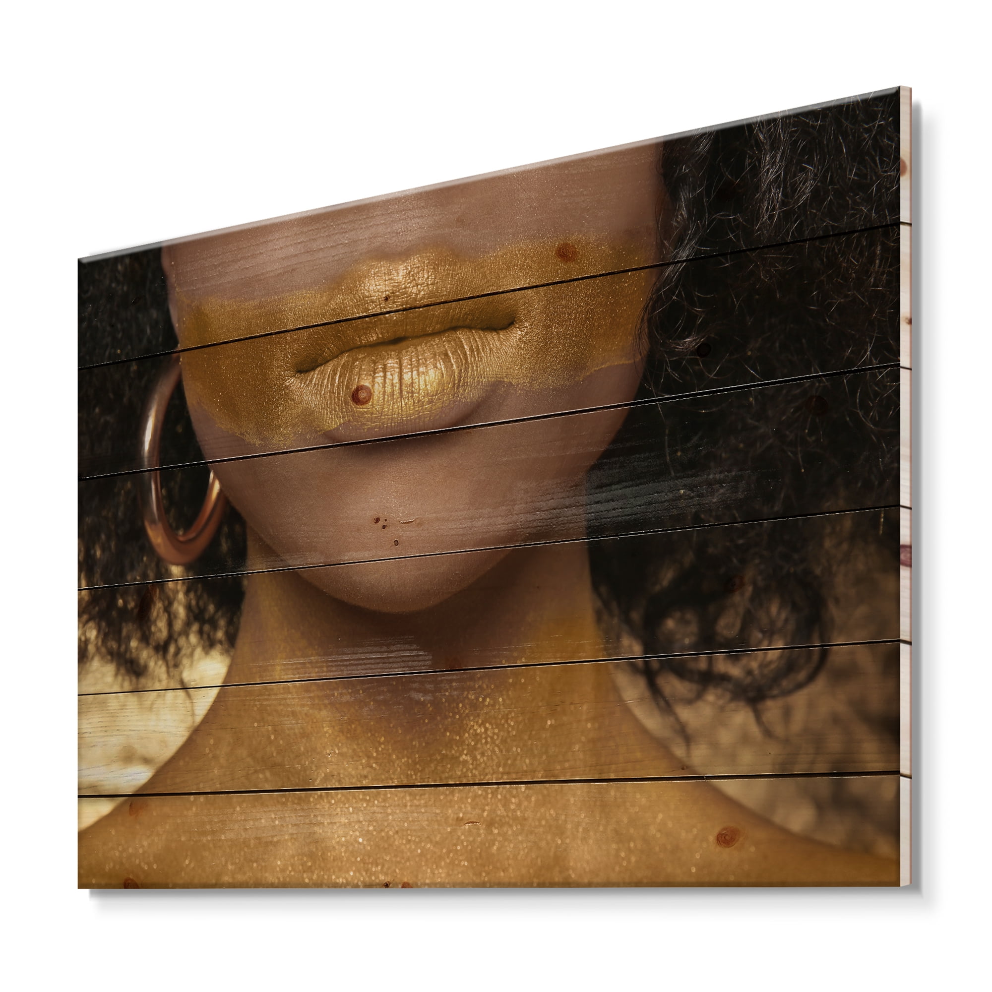 Designart 'Afro American Girl With Golden Paint on Body' Modern Print on Natural Pine Wood