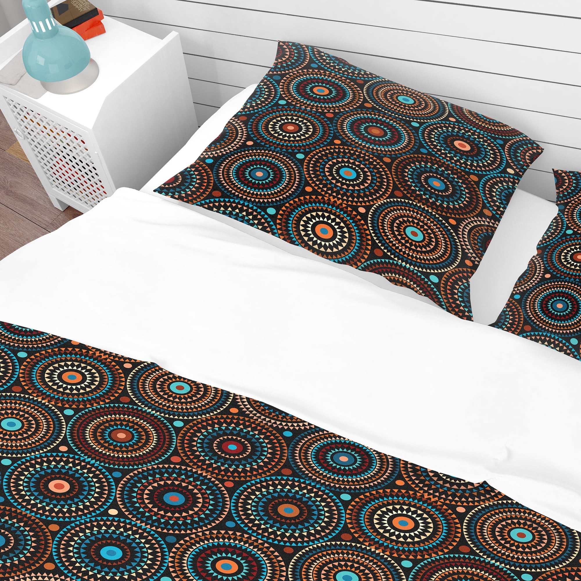Designart 'Ethnic Geometric Pattern' Bohemian & Eclectic Duvet Cover Set