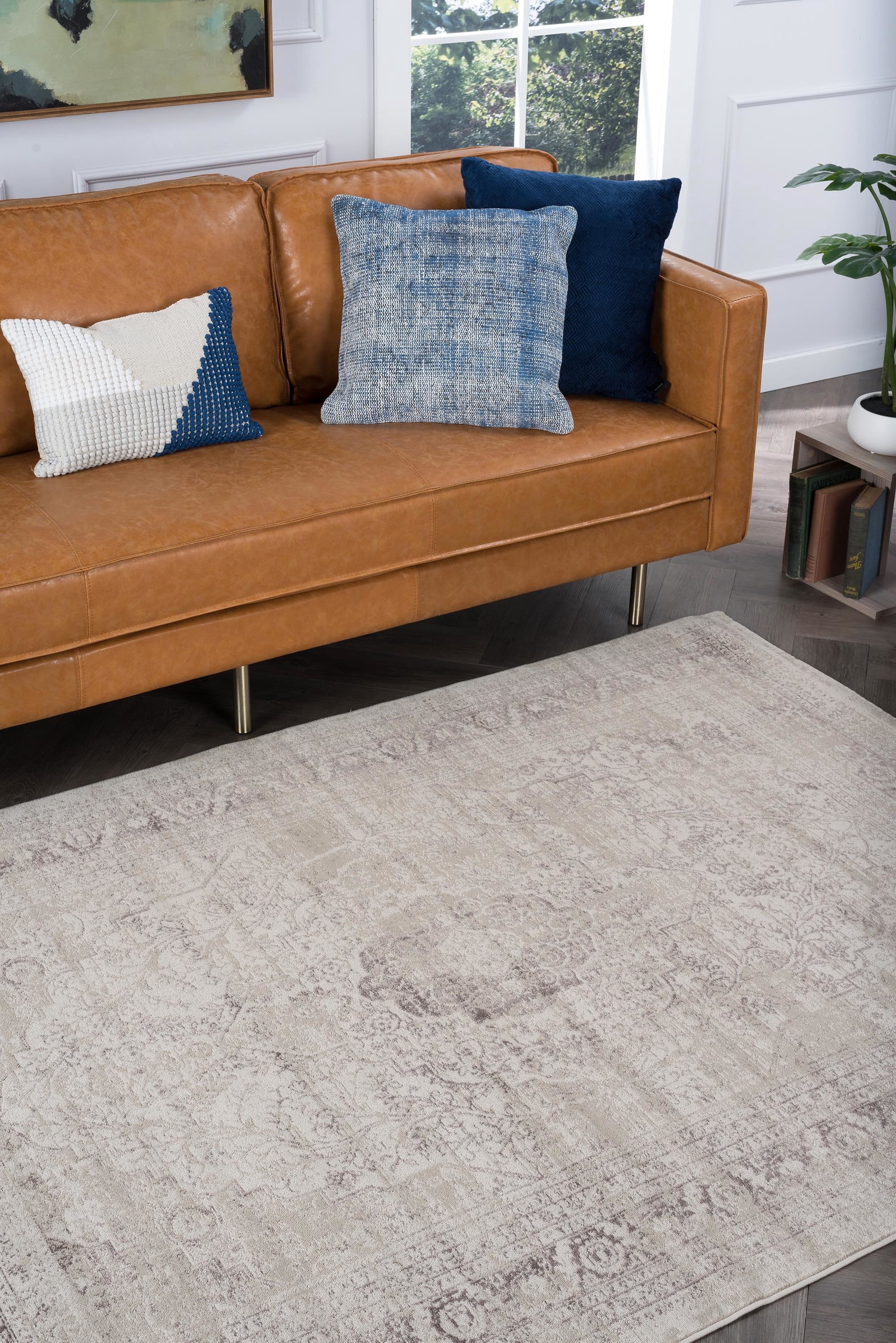 Transitional 5x8 Area Rug (5'3'' x 7'3'') Oriental Cream, Taupe Living Room Easy to Clean
