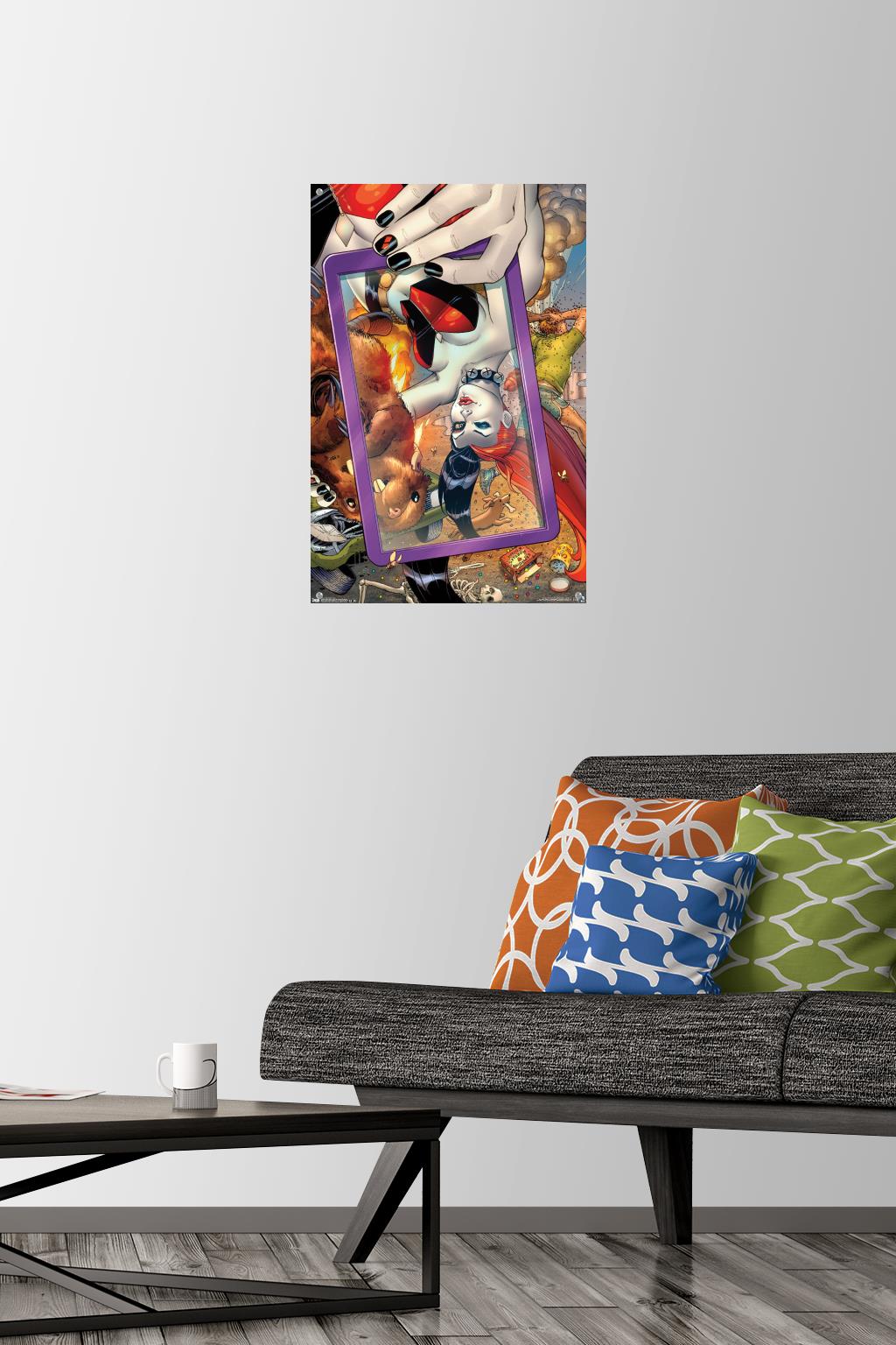 DC Comics - Harley Quinn - Selfie Wall Poster with Push Pins, 14.725" x 22.375"