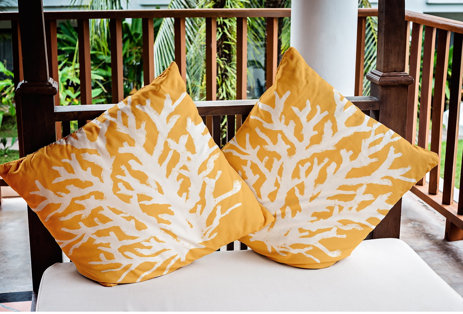 20" x 20" Simply Daisy Big Seaweed Indoor/Outdoor Pillow, Egg Yolk Yellow Qty 1