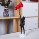 thumbnail image 4 of Estatua de niña con globos voladores, esculturas de arte moderno para decoración del hogar, adorno artesanal de escultura de figura de resina, figuritas coleccionables que viven, 4 of 5