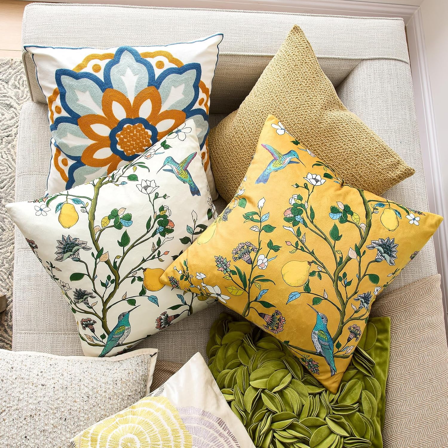 COOKCOK Yellow Floral Pillow Covers 18x18 Set of 2, Velvet Wild Flower Plant Throw Pillows Case, Square Farmhouse Decor Cushion Covers for Home Sofa Bed Couch