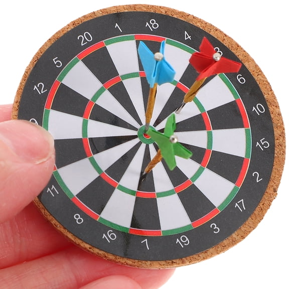 FRCOLOR 1Set Mini Dartboard Set for Dollhouse Recreation and Target Throwing Games with Steel Tip Darts for Home Office and Desk Dollhouse Accessories