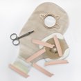 thumbnail image 4 of 6 clips de sellado para bolsas de ostomía, de una sola pieza, para evitar fugas. Para uso clínico y hospitalario. Color beige., 4 of 8