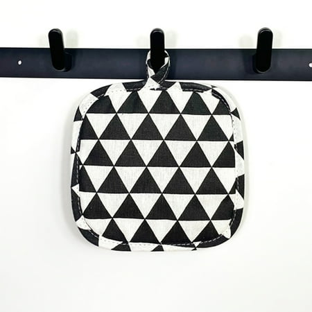 

Square Cotton Coasters Heat Resistant Dining Table Plate Mat for Household Protects Table from Burnt out 18*18cm Black And White Triangle