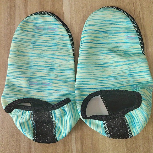 1pair Non-slip Beach Socks, Snorkeling Shoe Covers, Quick-drying Lycra Material Swimming Diving Socks