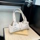 thumbnail image 5 of Bolso Embrague La Parte Superior Del Hombro Pu Cuero para Mujeres Rivet Punk Hobo Por Compra Viajes, 5 of 9
