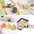 thumbnail image 4 of Support de Casserole en Silicone Mitaine de Four, 4 Pcs Mini Mitaines de Four Gants Résistants à la Chaleur Mitaines à Pincer pour la Cuisson Manique pour Usage en Cuisine comme Support de Cuisson (Rouge+vert), 4 of 7