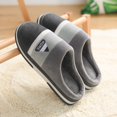 thumbnail image 1 of Zapatillas de piel esponjosa para mujer, zapatos planos de lana con patrón de gato de dibujos animados, cálidos, de felpa corta, 1 of 4