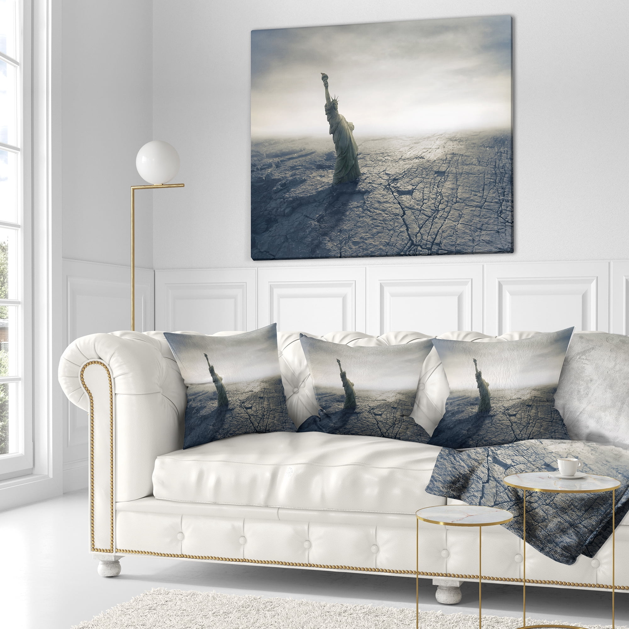 Designart Statue of Liberty in Dried Field - Landscape Photography Throw Pillow - 16x16