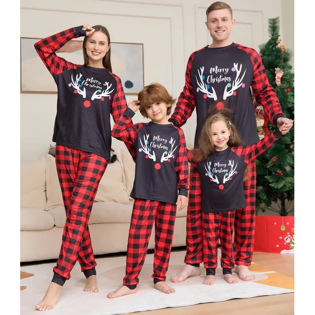 2023 New Christmas Family Pajamas Set Mom Dad Kids Baby Matching Outfits Elk Print Cute Sleepwear Xmas Family Look Clothing Sets