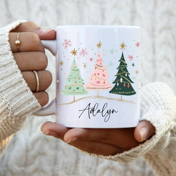 Personalized Christmas Tree Coffee Mug – Custom White Ceramic Mug With Festive Tree Design And Name – Holiday Gift For Coffee Lovers, Friends & Family, 11OZ