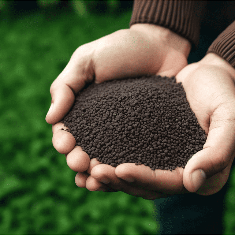 GreenEdge Slow Release Nitrogen Lawn & Garden Fertilizer For All Grasses 1000 sq ft