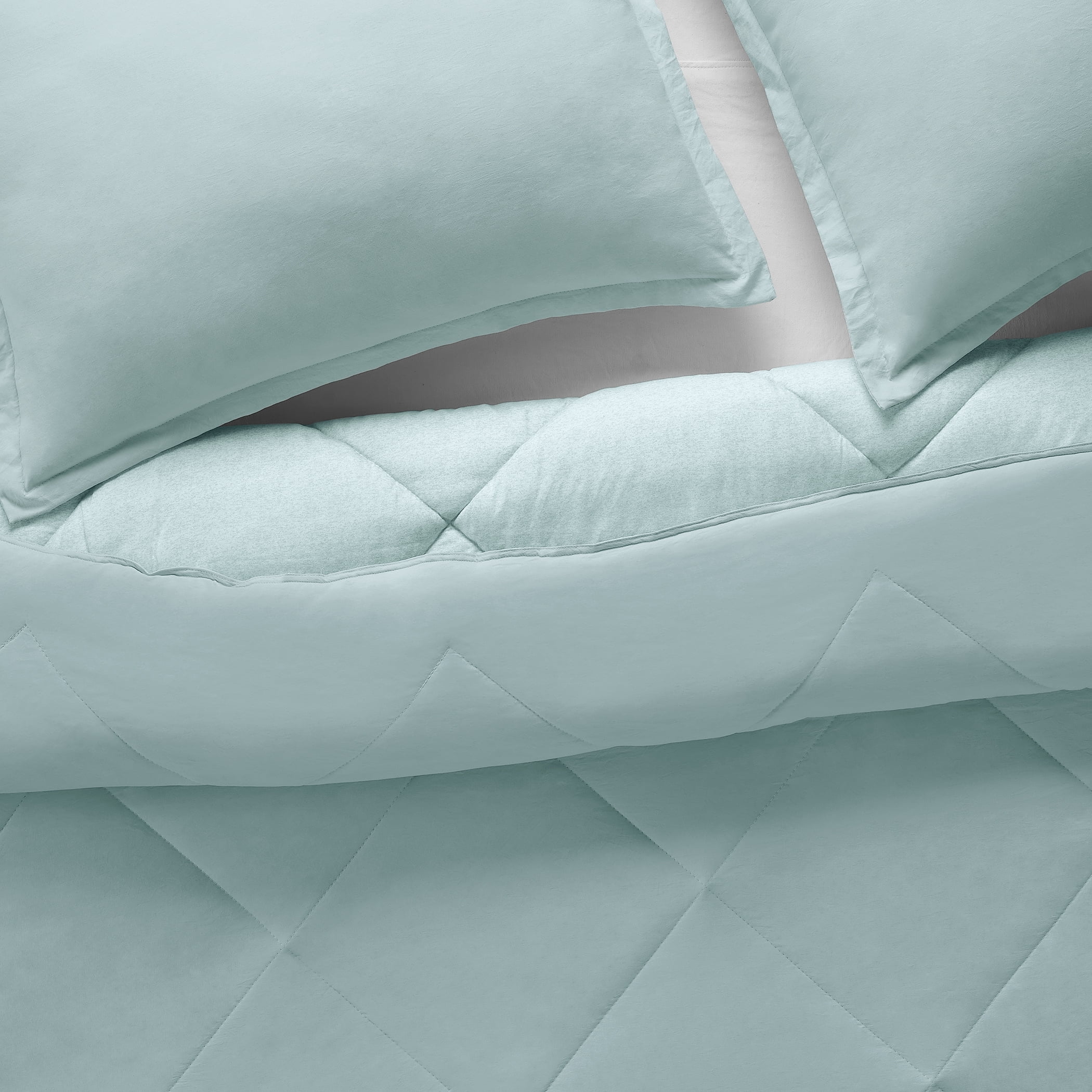 Serta Supersoft Ether Solid Reverse to Print 2-Piece Comforter Set, Twin/Twin XL (2-Pieces)