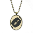thumbnail image 1 of Collection de Bijoux Pendentif Chaîne Vintage Motif Géométrique Simple de Football, 1 of 3